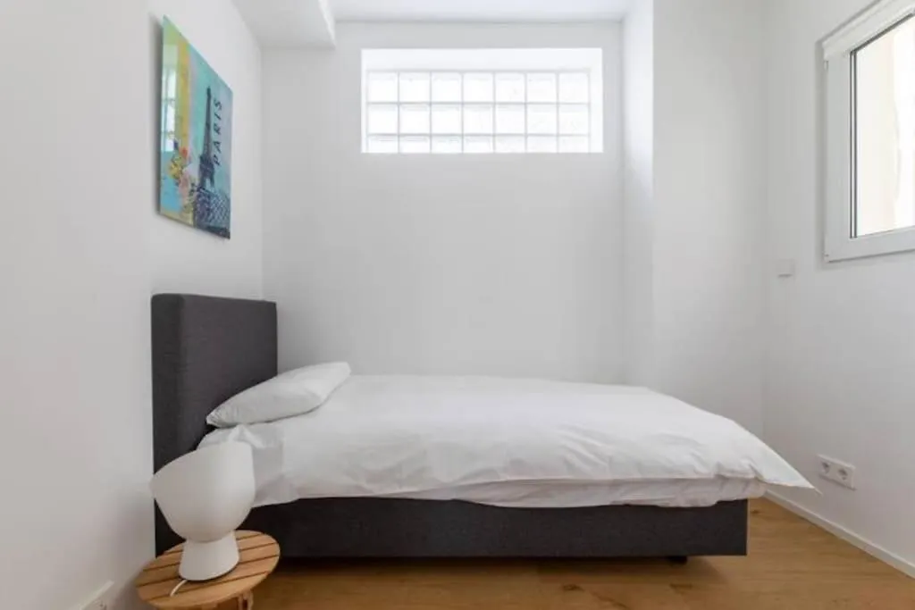 Wonderful Two Bedroom Apartment At Limpertsberg With Parking, Near Tram Luxemburg 0*,  Luxemburg