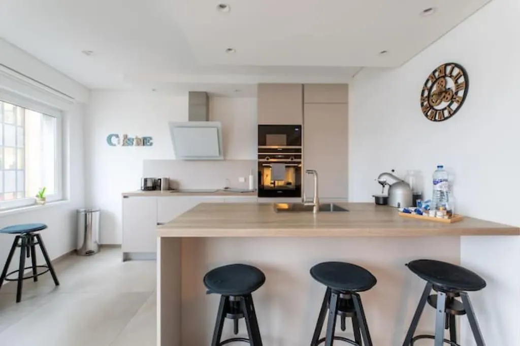 Wonderful Two Bedroom Apartment At Limpertsberg With Parking, Near Tram Luxemburg